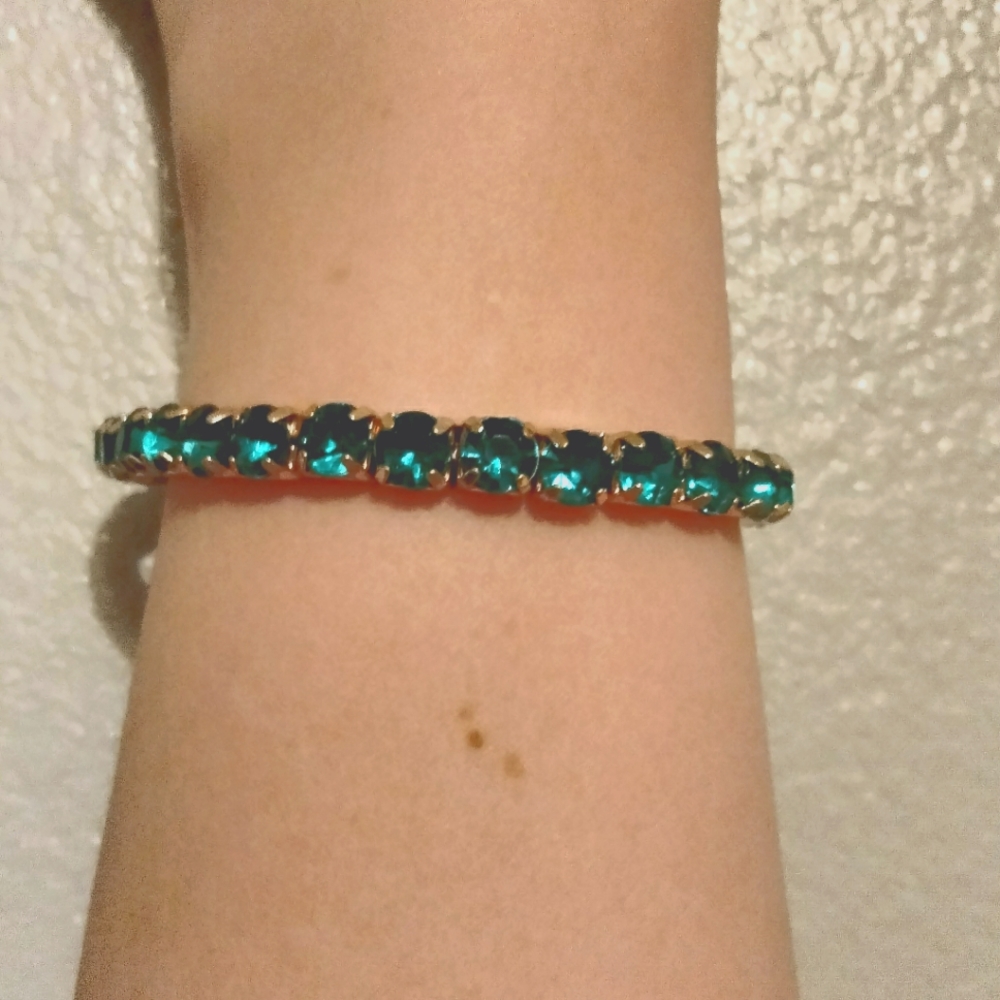 Green tennis bracelet